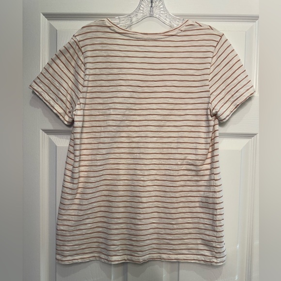 Universal Thread Pocket Tee - Picture 2 of 3